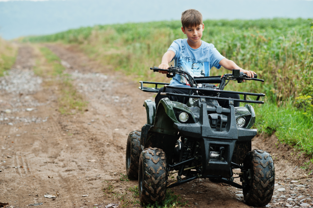 Quel quad pour enfant de 10 ans débutant ?