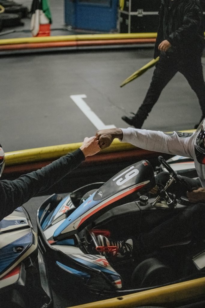 Karting : une vraie expérience de pilote auto ?