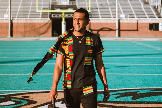 Exprimez votre style unique : créez votre écharpe personnalisée aux couleurs qui vous inspirent !