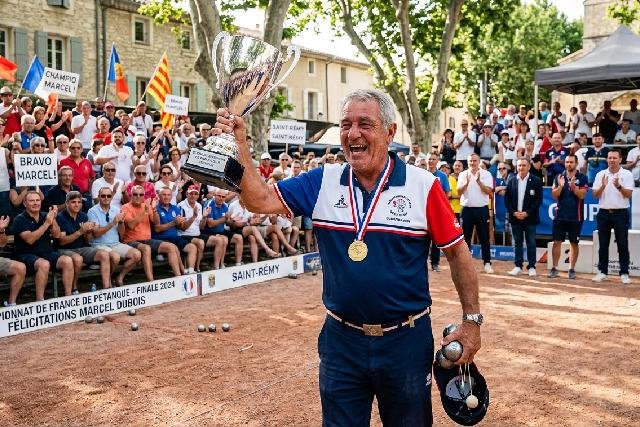 Les coulisses de la pétanque : interview exclusive d’un champion et ses secrets de réussite